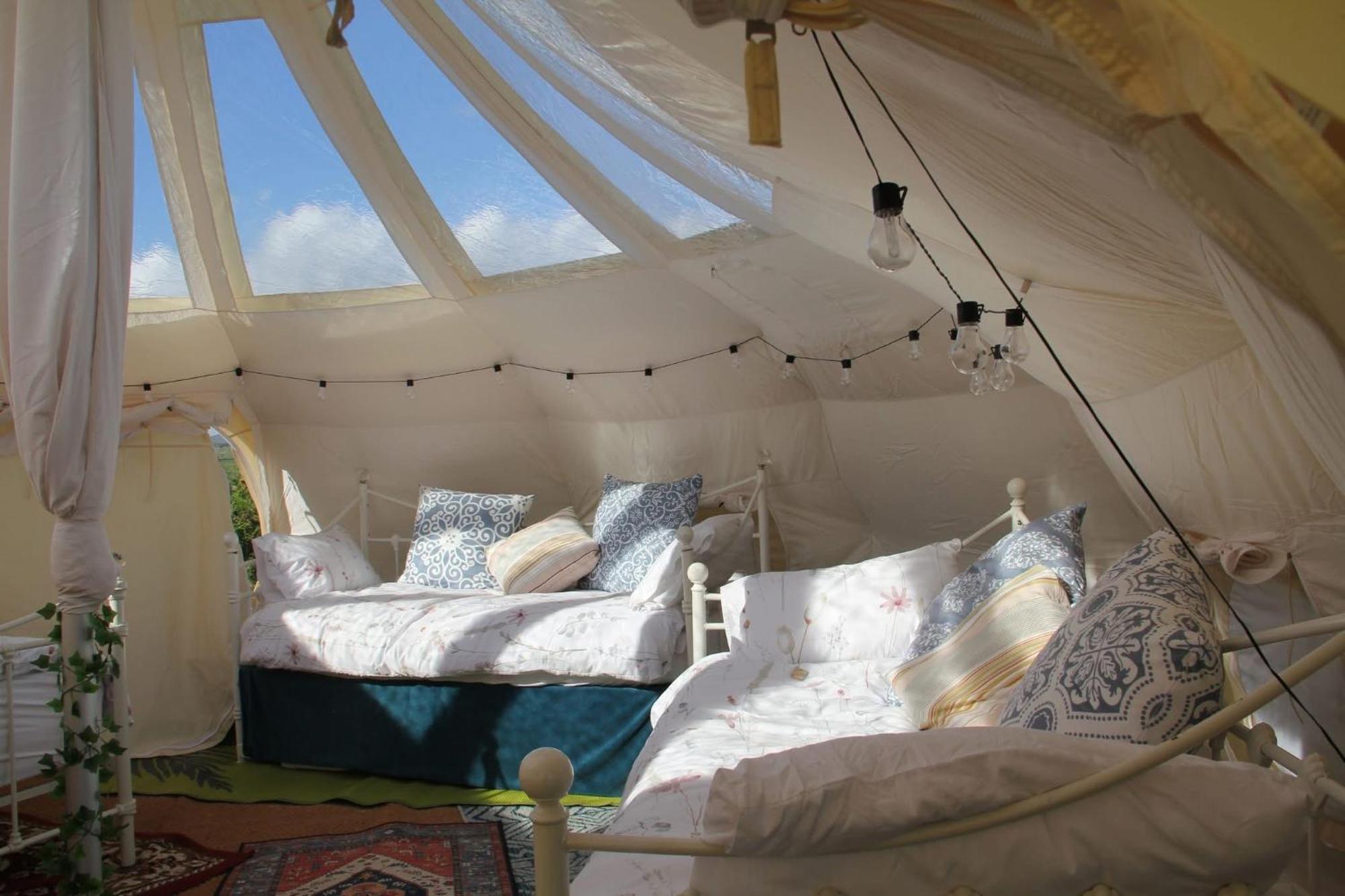 Tal-Y-Fan Farm 6M Stargazer Tent Bridgend  Esterno foto
